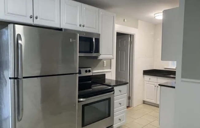 35 Rockwood Rd 3rr
