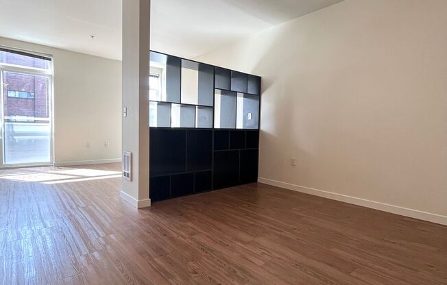 1 bed, 1 bath, 470 sqft, $1,495, Unit 402 - MFTE
