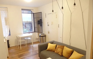 Studio, 1 bath, 275 sqft, $2,900, Unit 1-W