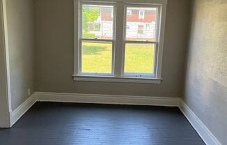 2 beds, 1 bath, $995