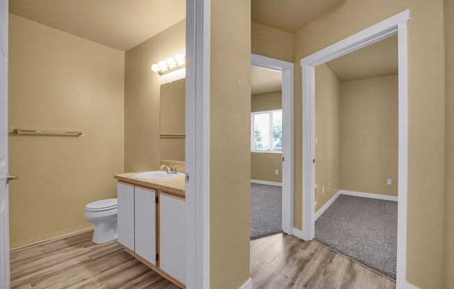 2 beds, 1 bath, 890 sqft, $1,499, Unit 196-200248