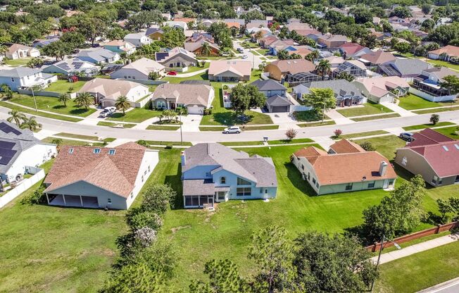 Spacious Home on Oversized Lot Now Available in Orlando!