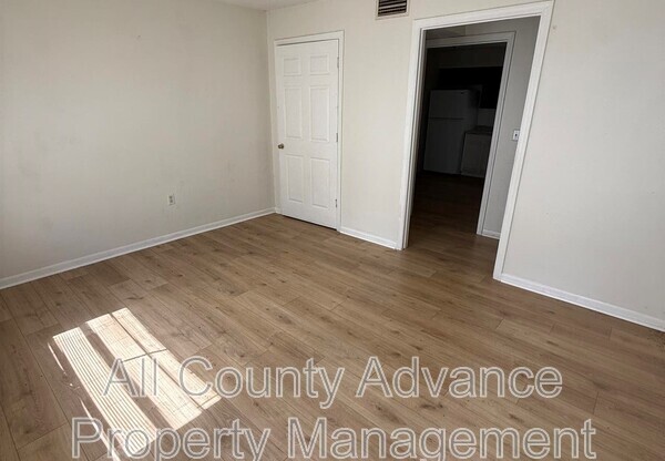 4911 B TEMPLE HTS RD
