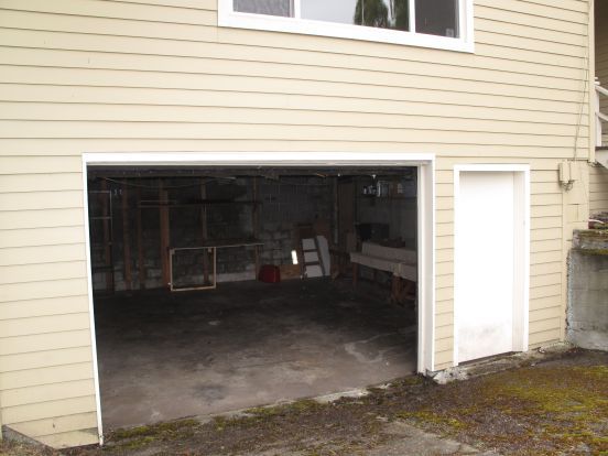 3 beds, 1 bath, 1,500 sqft, $2,895, Unit Upper