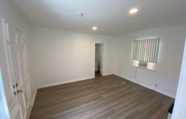 Studio, 1 bath, 325 sqft, $2,198, Unit 04