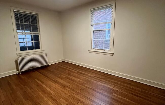 1 bed, 1 bath, 780 sqft, $1,770, Unit 422 #1