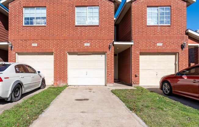 Newly Renovated 2-story 3-Bedroom Property in Dallas