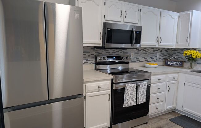 Move in ready Townhome in Arbourgate Meadows!