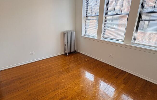1 bed, 1 bath, 670 sqft, $1,050, Unit CA 137.5-3W