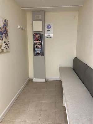 Studio, 800 sqft, $1,800
