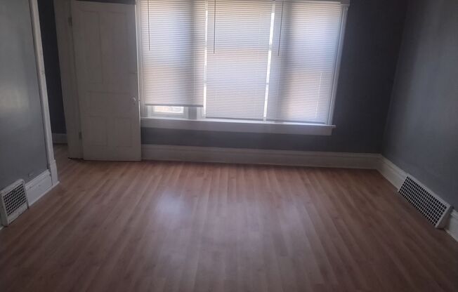 2 Bedroom Upper