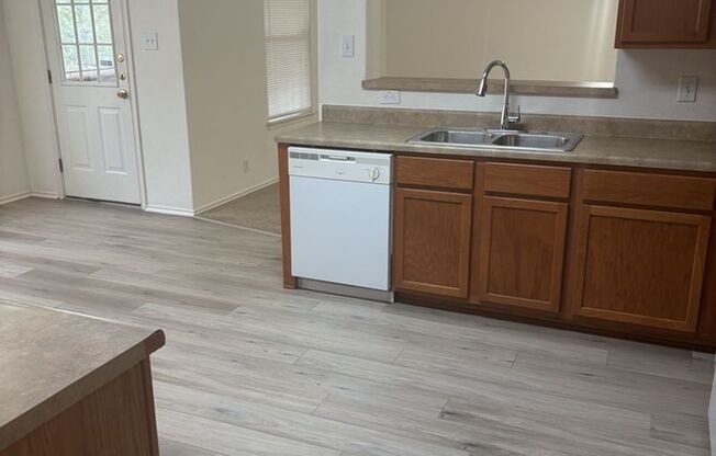 Beautiful 2 story home with great location to lots of attractions!