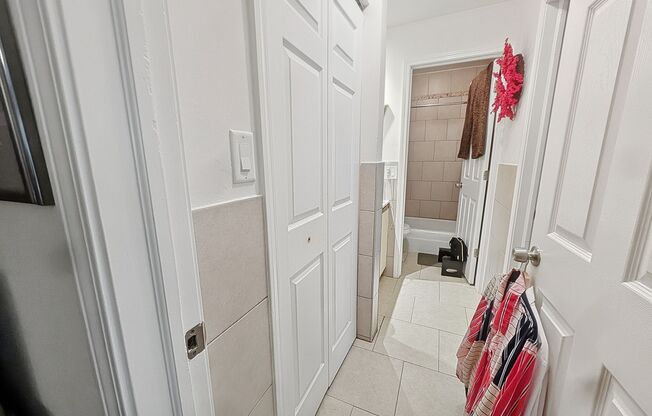 1 bed, 1 bath, $1,595, Unit 1111H-409