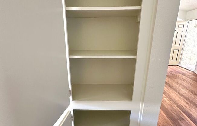 2 beds, 2 baths, 728 sqft, $2,825, Unit 07