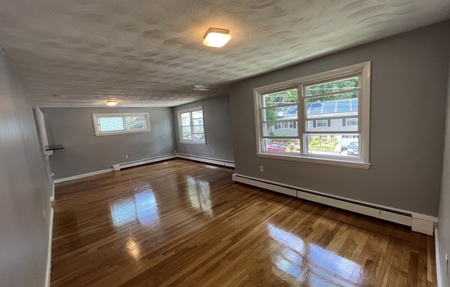 3 CORMAN RD
