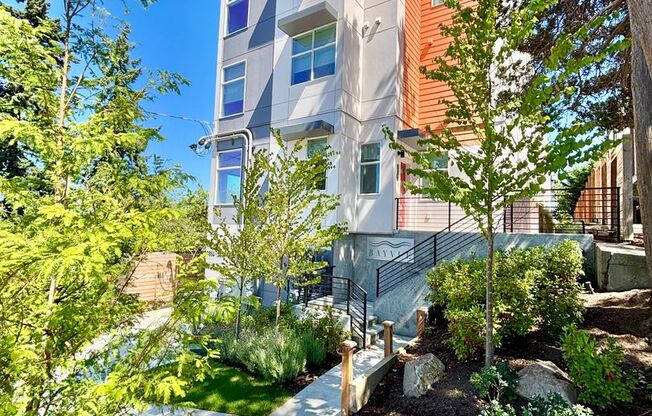 2025 Built Queen Anne Townhome with Rooftop & Water Views