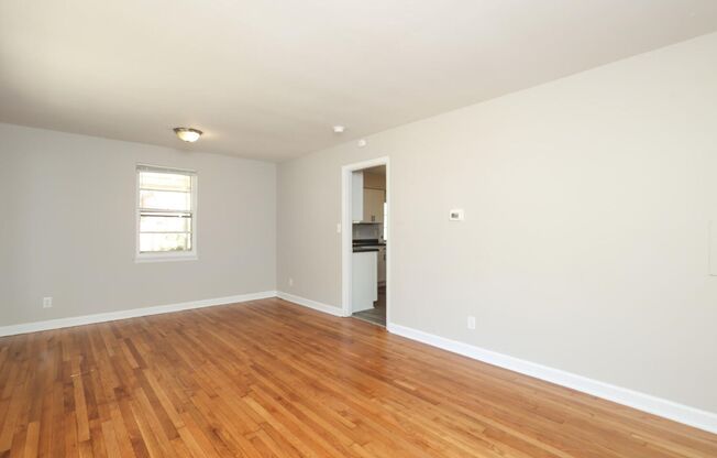 Newly renovated Ranch style 3 bedroom 1 bath home . Located near N. Graham St