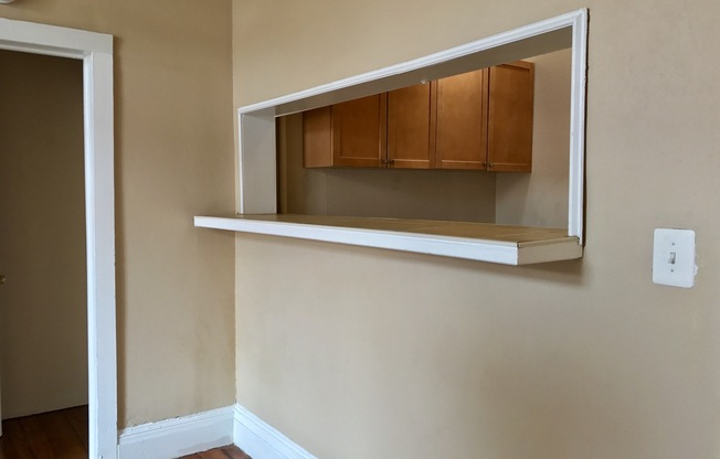 For Rent: Spacious Urban Living at 1322-1324 Eutaw Pl – Your Ideal City Dwelling!