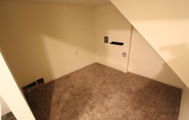 Studio, 1 bath, 260 sqft, $795, Unit Unit 7