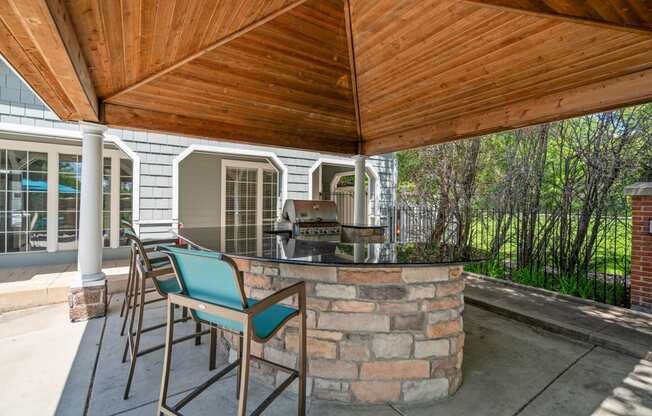 Grilling Area next to Pool