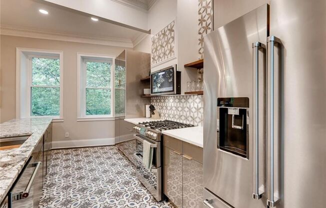 3 beds, 3 baths, $4,195, Unit Unit # 5