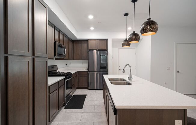 Perfectly located 4-bedroom townhouse in close proximity to Otay Ranch Mall!