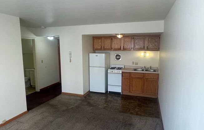 7708 W National Ave 16 unit