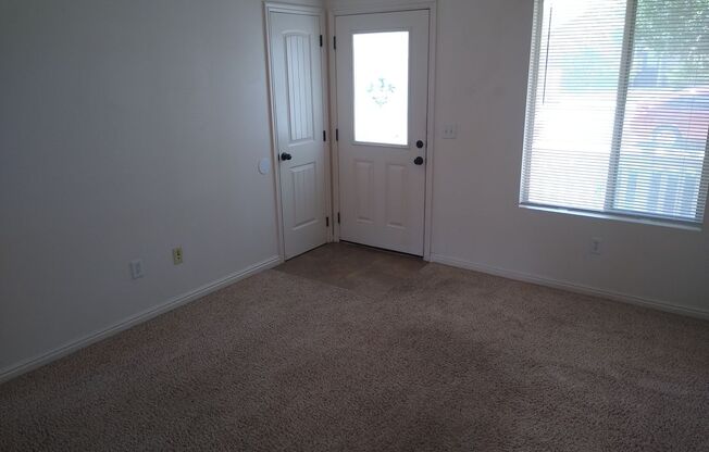 2 bedroom 1 bath duplex! Fenced yard! Lamplight Subdivision in Cedar City!