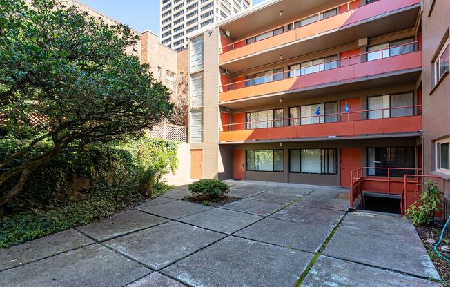 1 bed, 1 bath, 394 sqft, $1,250, Unit 01 - 209