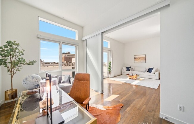 3 beds, 2 baths, 1,610 sqft, $8,000, Unit 612