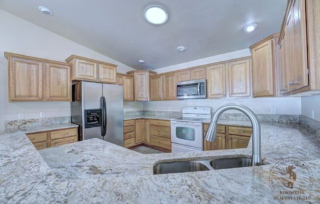 661 MCCALDON WAY