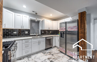 3328 W CONGRESS PKWY