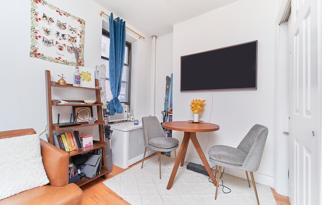 410 E 64 ST
