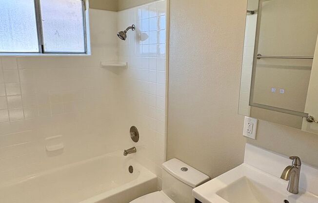 2 beds, 1 bath, $2,995, Unit # 4