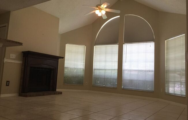 2/2 Beutiful Condo at Hidden Springs -  Downstairs unit! $1695.00 a month