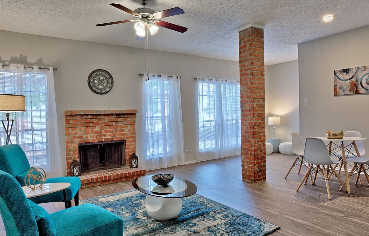 Foxborough - Irving, TX Apartments