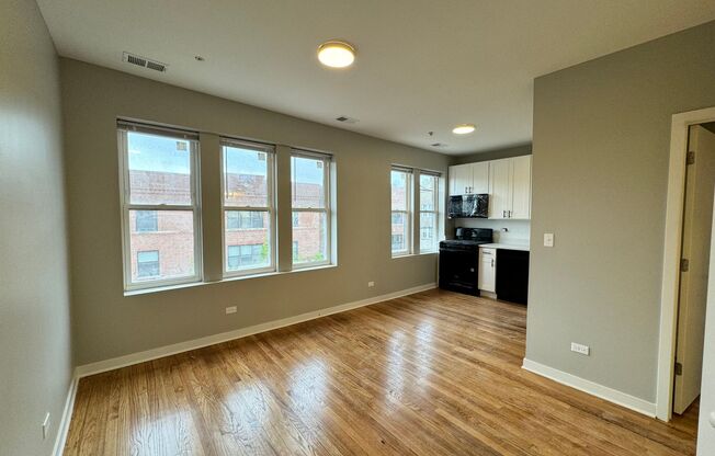 1 bed, 1 bath, $1,695, Unit 102