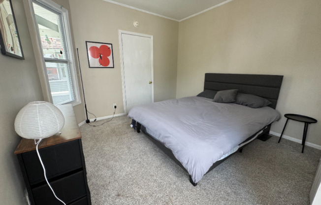 111 SWEET ST NE