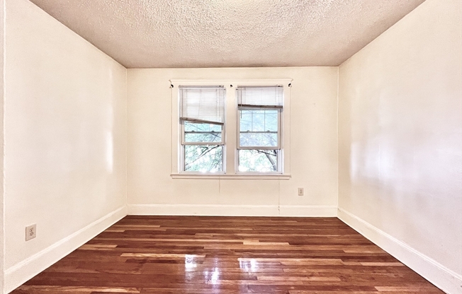 1 bed, 1 bath, 470 sqft, $2,000, Unit 6