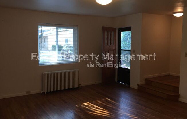 2 beds, 1.5 baths, 1,260 sqft, $1,300