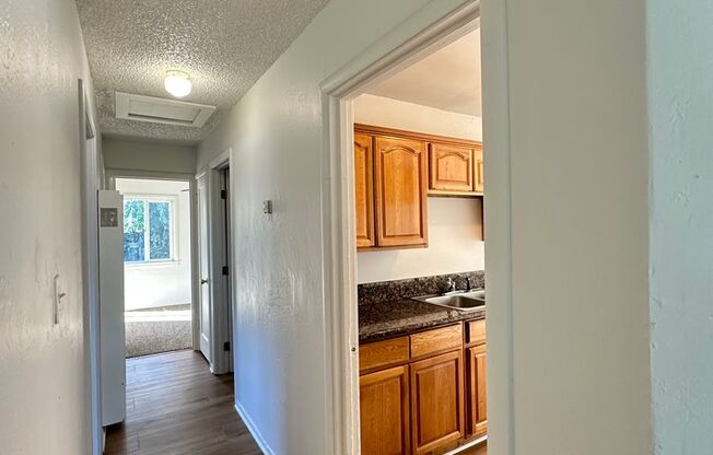 Charming Three Bedroom Near Westfield Park