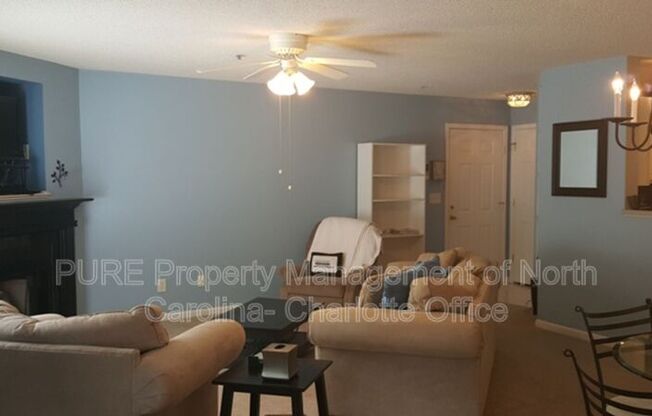 711 IVY GLN DR