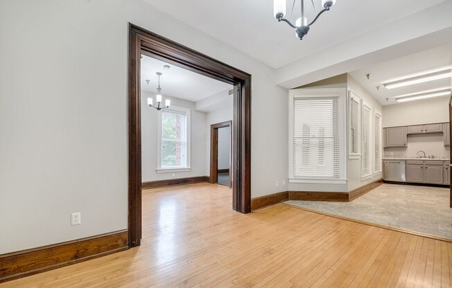 Fountain Plaza - Fitzgerald Apartments