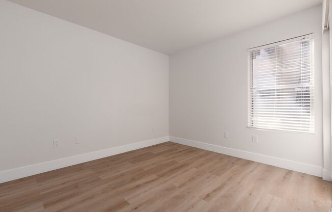 3 beds, 2 baths, $1,675, Unit # 1080