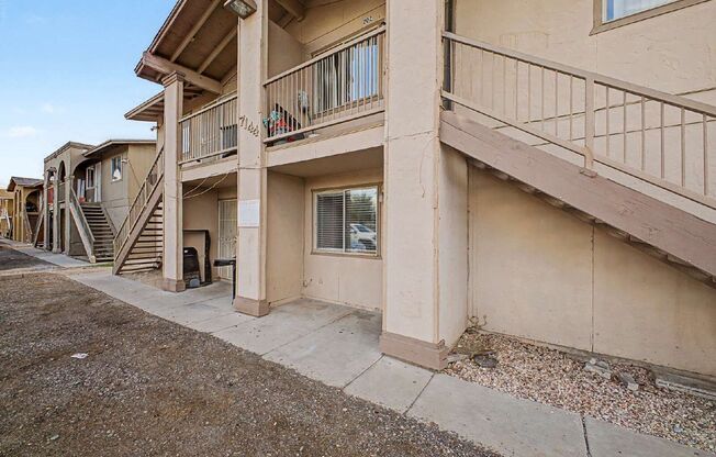 2 beds, 1 bath, 500 sqft, $925, Unit 102