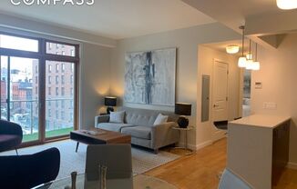 548 4 AVE