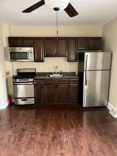500 E GODFREY ST