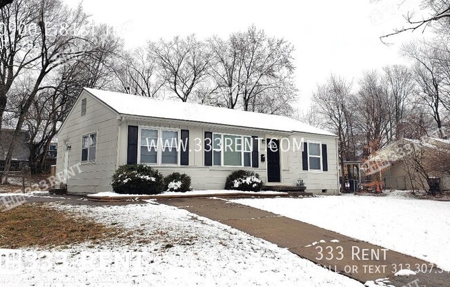 10900 E 81 TERRACE