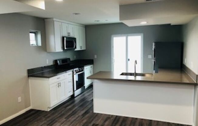 PC - 6823 Amherst Street