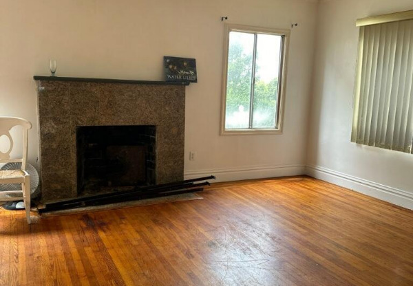 1165 HOLLOWAY AVE